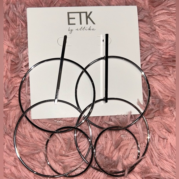 Ettika Circle Dangle Earrings - Picture 2 of 4